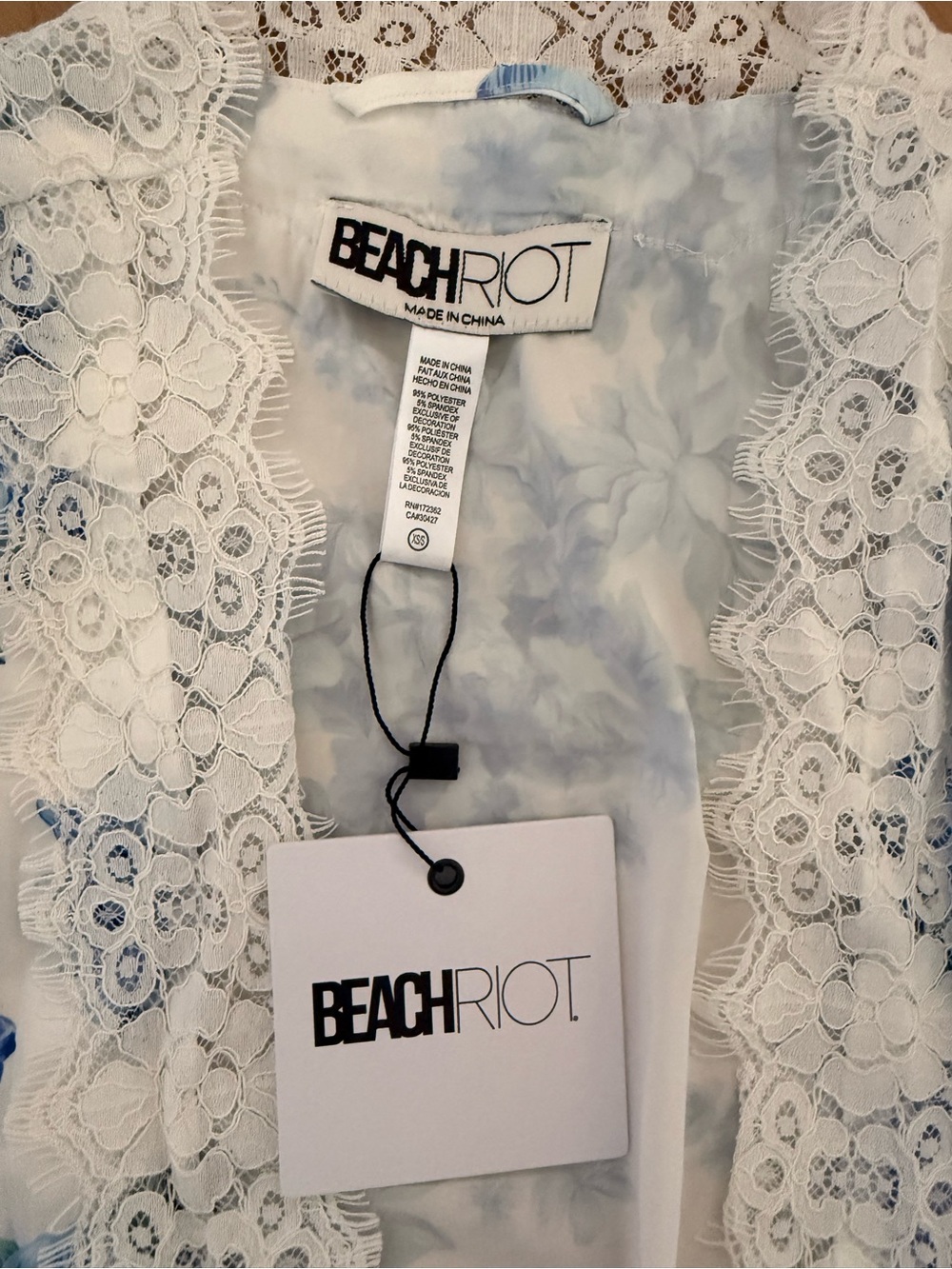 Beach Riot Lara Robe in Blushing Bloom - Picture 5 of 5
